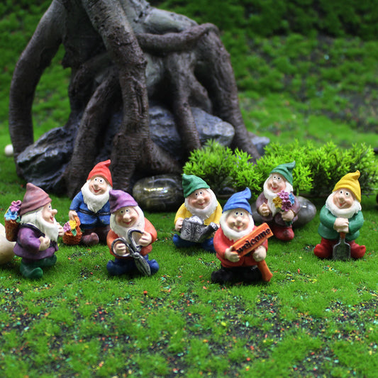 Miniature Garden Helper Figurines - product image 1